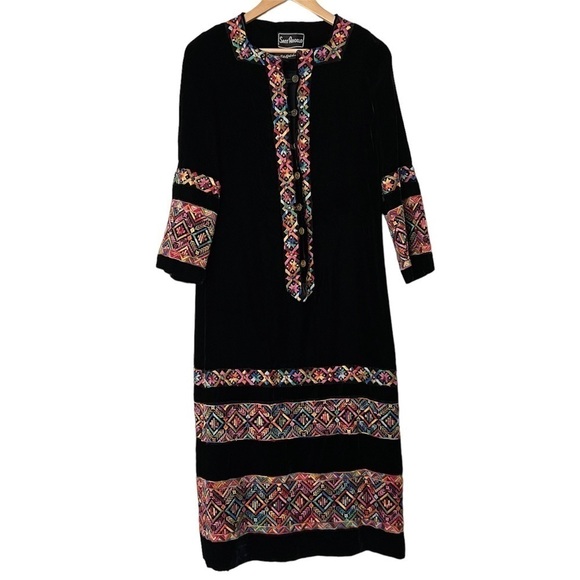 Giorgio Sant'Angelo 1970s Vintage Black Velvet Embroidered Dress - Picture 1 of 8